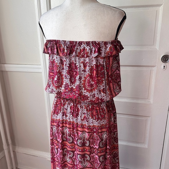 3/$20 💥 Voyage Blouson Strapless Maxi Dress Ruffle Smocked Pink Boho Paisley M - Picture 12 of 16